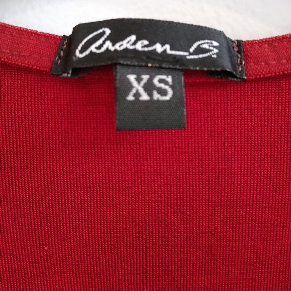 Red Glitter Christmas Top, Like New, Vintage (early 90s) Arden B - Size XS - Picture 12 of 16